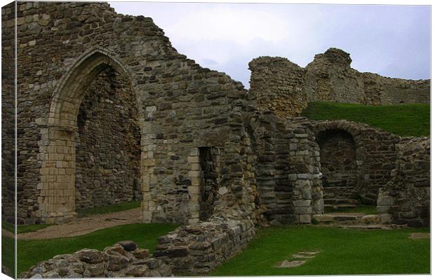 HASTINGS CASTLE Canvas Print by Ray Bacon LRPS CPAGB