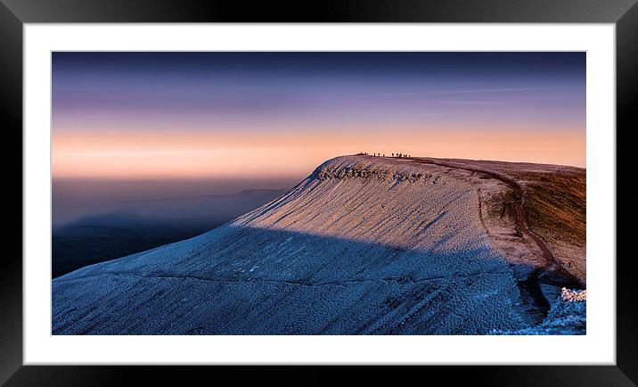  Walkers on Pen y fan in south Wales. Framed Mounted Print by Leighton Collins