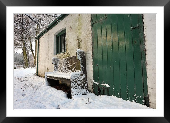 Green door and bench Framed Mounted Print by Stephen Mole