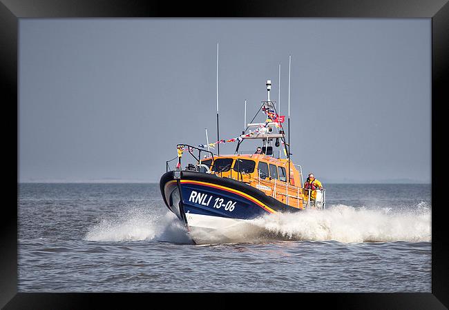  Hoylake `Shannon` class Lifeboat. RNLI 13-06 Framed Print by Rob Lester