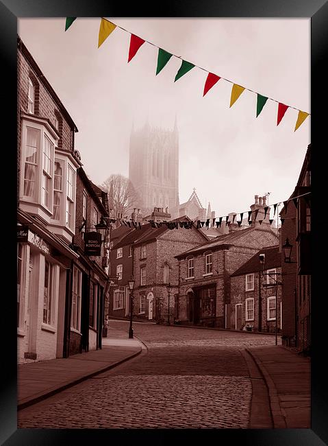  Lincoln, Steep Hill, on a foggy morning Framed Print by Andrew Scott