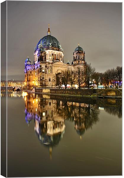 City Lights: Berlin part II Canvas Print by Sebastian Wuttke