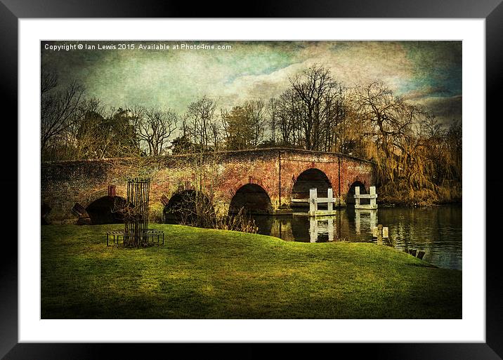  The Old Bridge at Sonning Framed Mounted Print by Ian Lewis