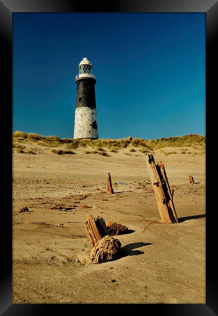  Spurn Point Lighthouse Framed Print by Sarah Couzens