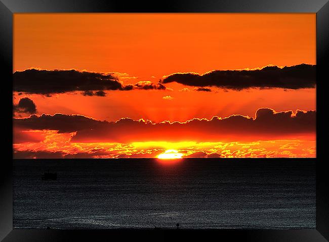 Hawaiian Sunset Framed Print by Ken Patterson