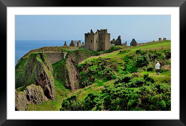  dunnottar castle  Framed Mounted Print by dale rys (LP)