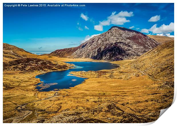  Llyn Idwal and Pen Yr Old Wen Print by Pete Lawless