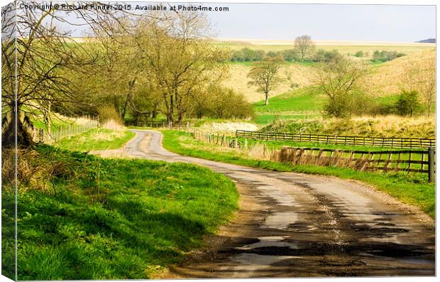  Thixendale Road Canvas Print by Richard Pinder