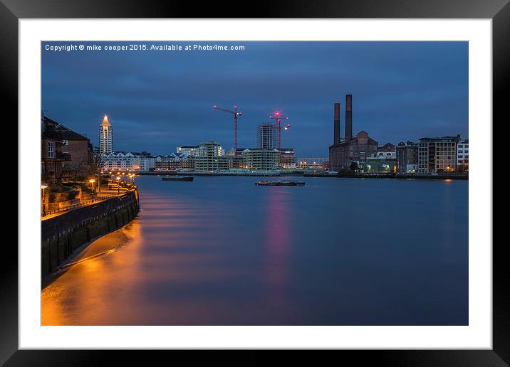  first light over the thames Framed Mounted Print by mike cooper