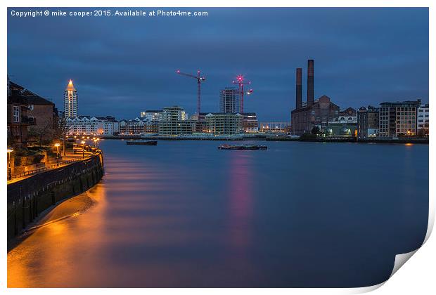  first light over the thames Print by mike cooper