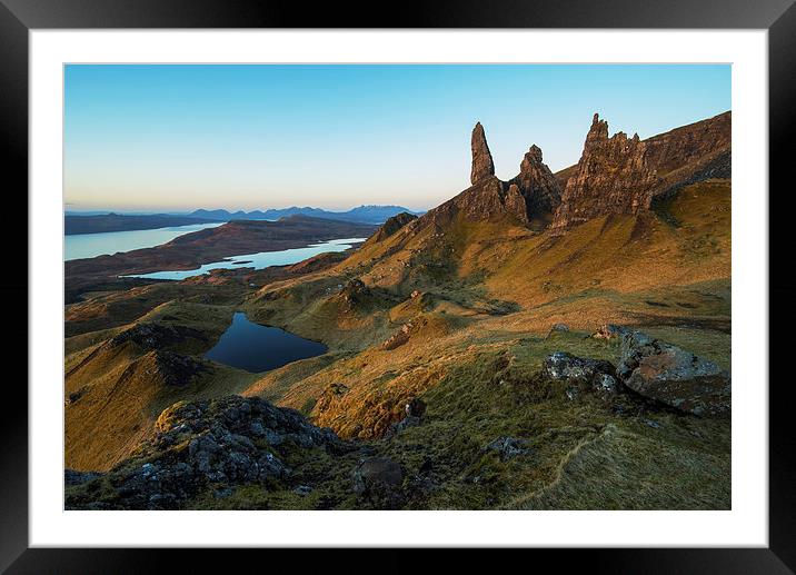  Old Man of Storr Framed Mounted Print by Dave Wragg