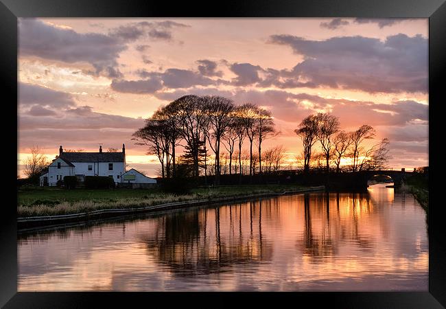  Pink Skies Over The Lancaster Canal - Condor Gree Framed Print by Gary Kenyon