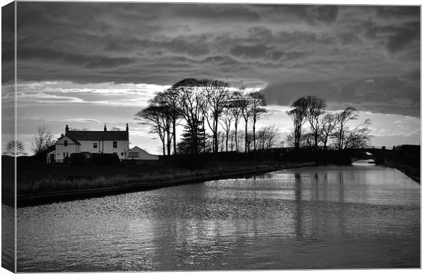 Lancaster Canal Black And White Canvas Print by Gary Kenyon