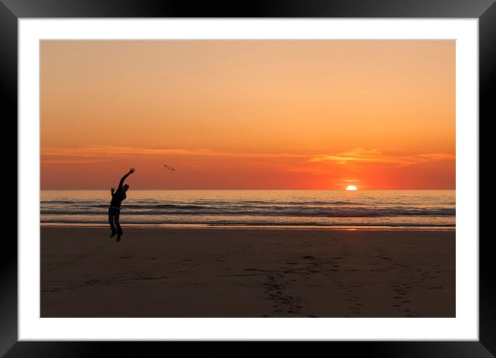  Sunset Frisbee Framed Mounted Print by Kieran Brimson