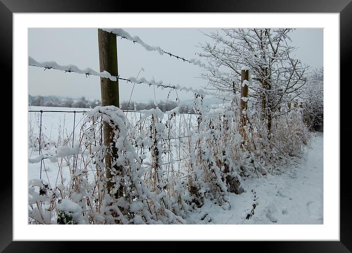  A Snowy Kent Day Framed Mounted Print by pristine_ images