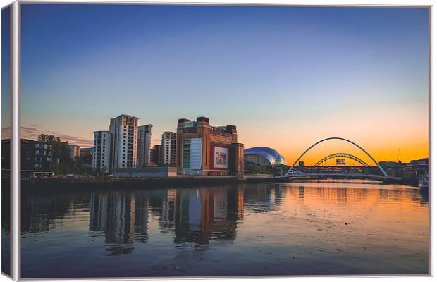  Toon Sunset Canvas Print by Rob Seales