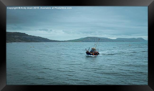  Coming home Framed Print by Andy dean