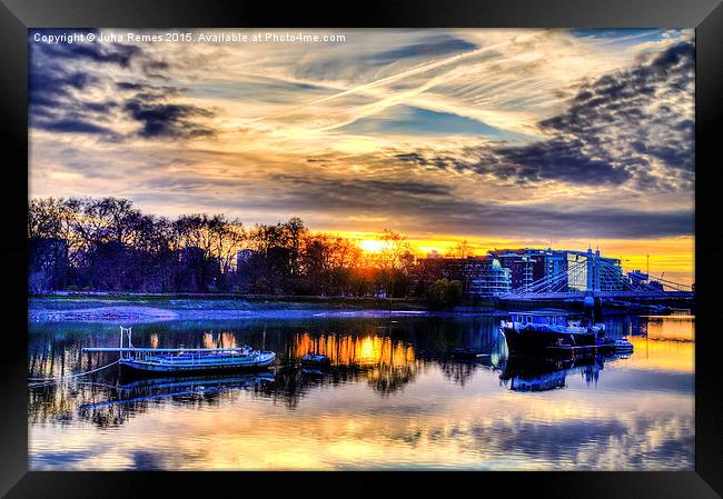 Sunset in Battersea Framed Print by Juha Remes