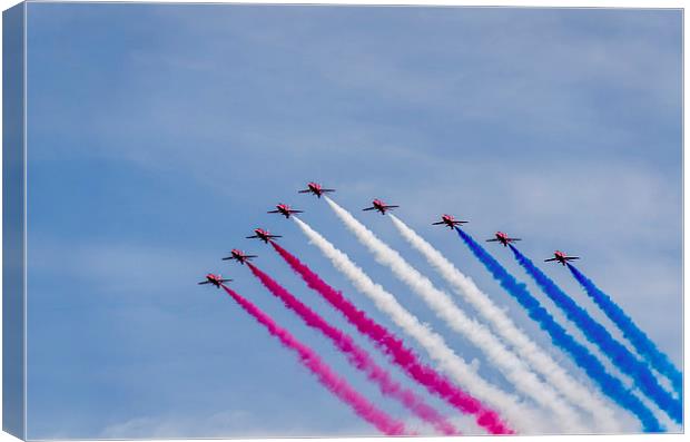  Red Arrows  Canvas Print by Phil Robinson