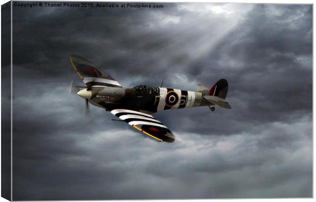 Spitfire  Canvas Print by Thanet Photos