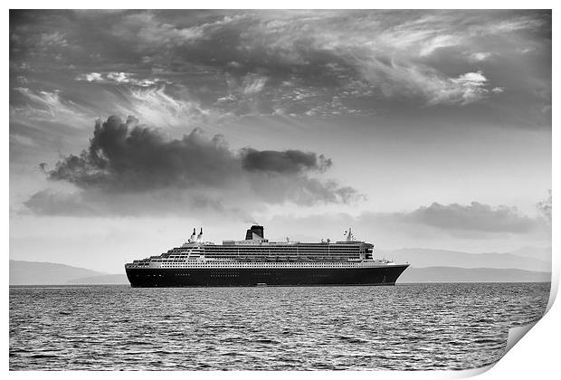 Queen Mary 2 Print by Grant Glendinning