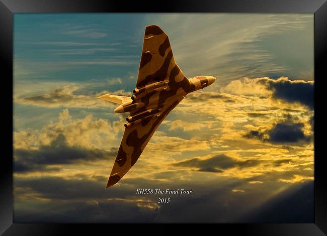  XH558 The Final Tour 2015 Framed Print by Stephen Ward