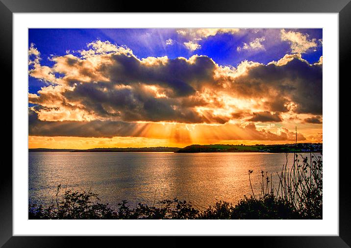 golden rays over falmouth bay  Framed Mounted Print by keith sutton