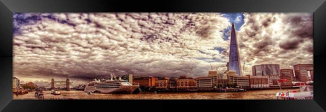  Thames Panorama Framed Print by Scott Anderson