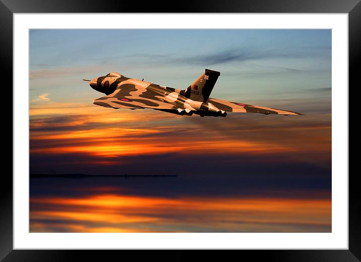 Vulcan bomber sunset finale  Framed Mounted Print by Oxon Images