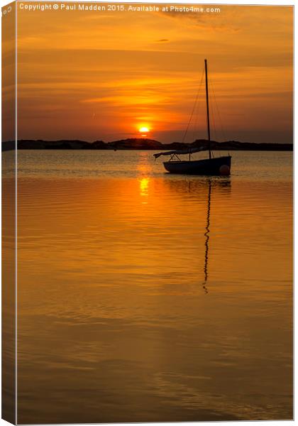 Golden skies Canvas Print by Paul Madden