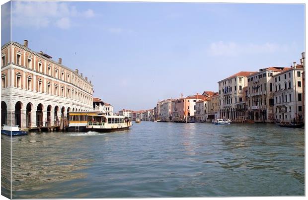  The Grand canal Canvas Print by Steven Plowman