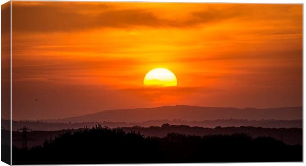  worcestershire sunset Canvas Print by keith sutton