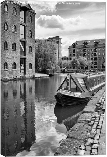  Castlefield Waterways of Manchester Canvas Print by Stuart Giblin