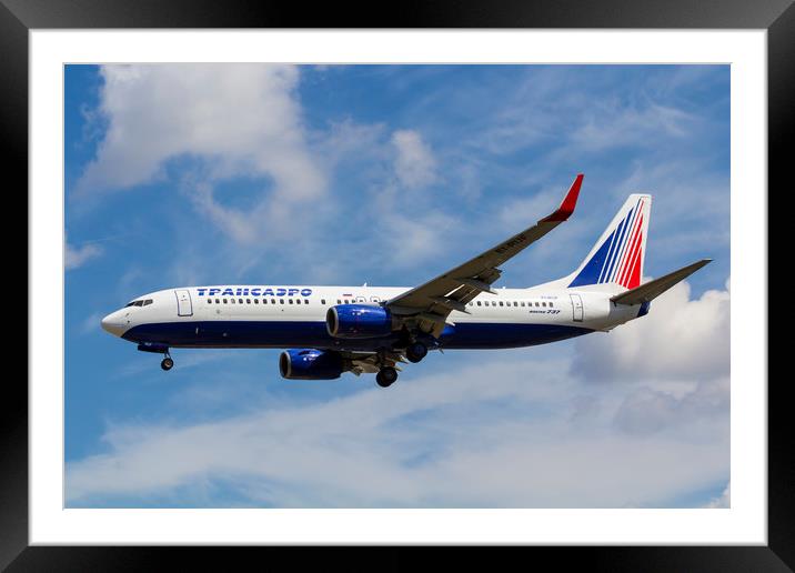 Transaero Airlines Boeing 737 Framed Mounted Print by David Pyatt