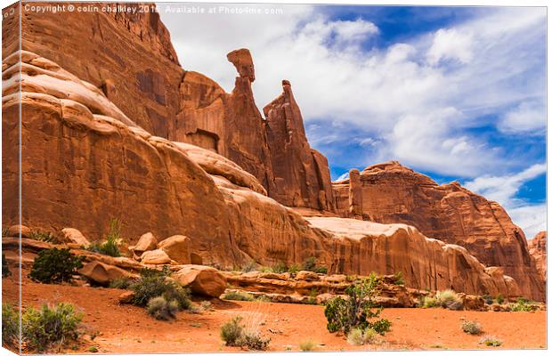 Landscape in Arches National Park, USA Canvas Print by colin chalkley