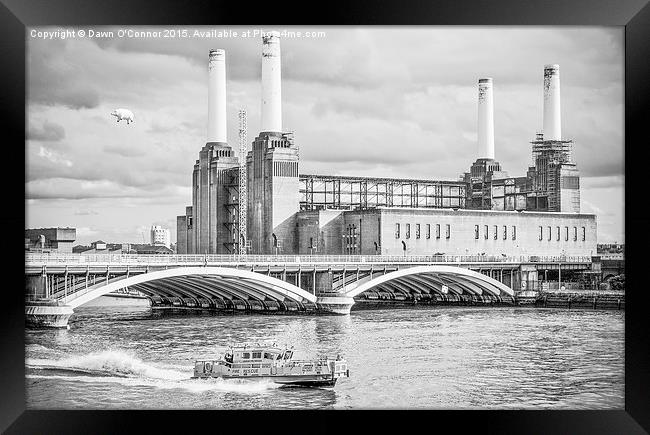 Pink Floyd Pig at Battersea Power Station Framed Print by Dawn O'Connor