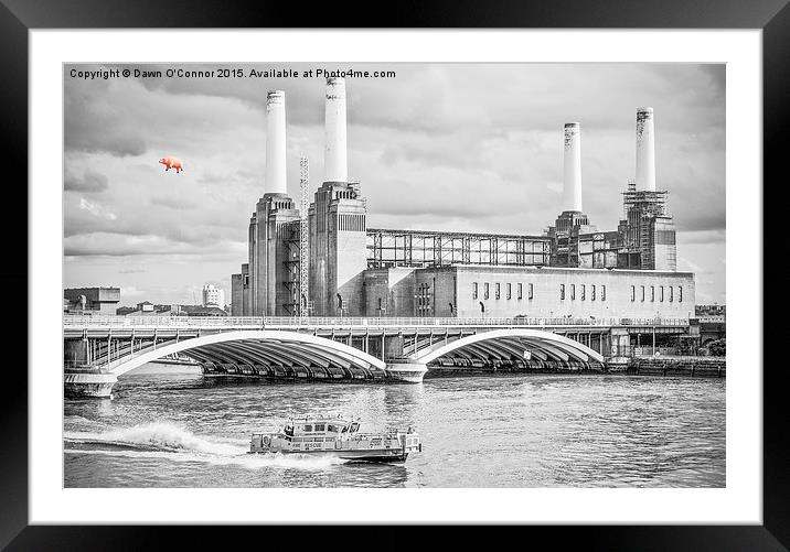 Pink Floyd Pig at Battersea Power Station Framed Mounted Print by Dawn O'Connor