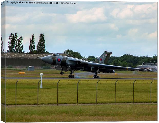 XH558 landing  Canvas Print by Colin irwin
