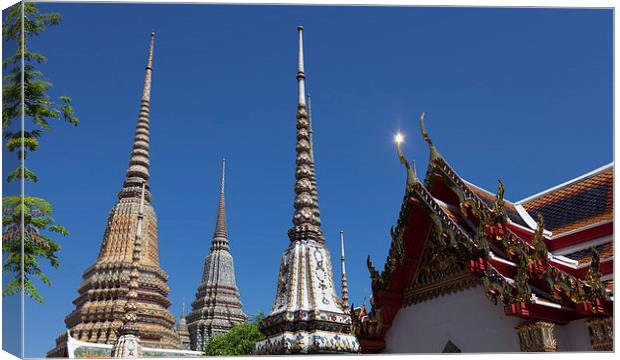  Wat Pho, Bangkok, Thailand. Canvas Print by Leighton Collins