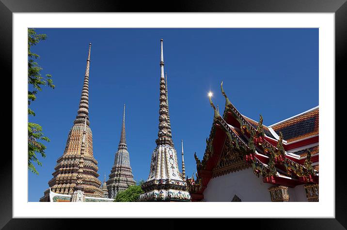  Wat Pho, Bangkok, Thailand. Framed Mounted Print by Leighton Collins
