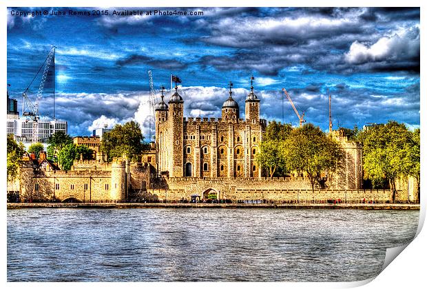 Tower of London Print by Juha Remes