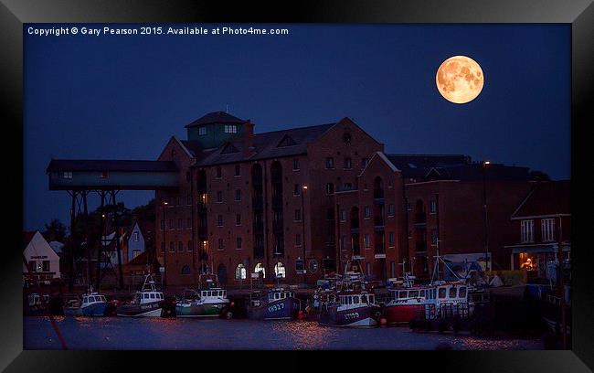 A full moon over Wells next the Sea Framed Print by Gary Pearson