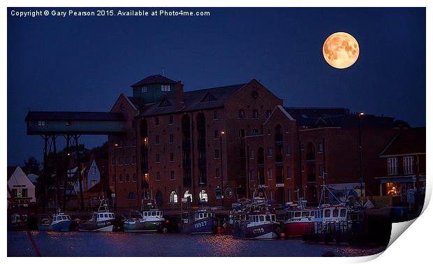 A full moon over Wells next the Sea Print by Gary Pearson