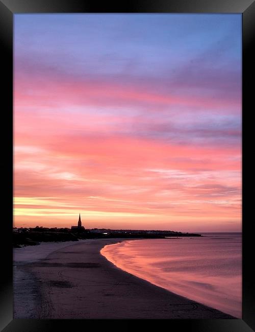  Longsands Sunset Framed Print by Alexander Perry