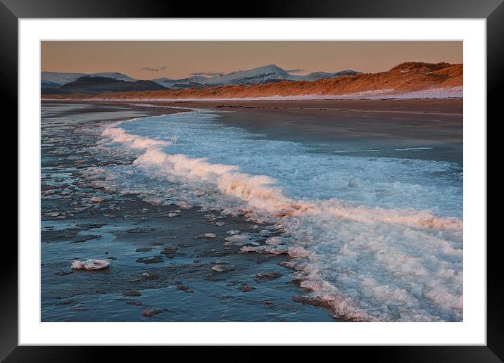  Ice on Harlech beach Framed Mounted Print by Rory Trappe