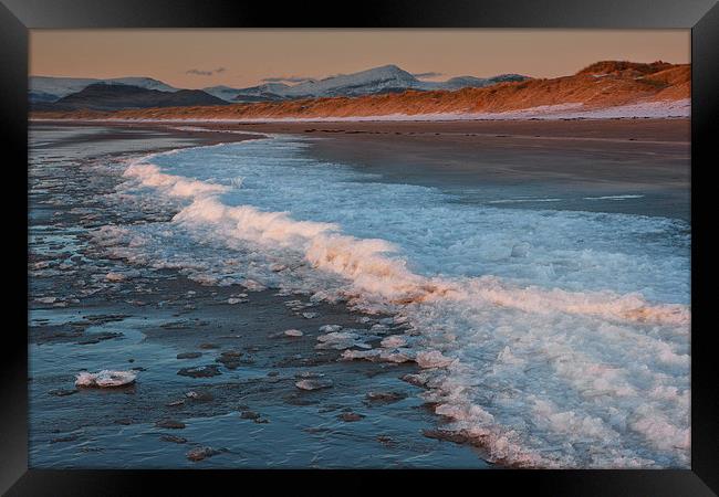  Ice on Harlech beach Framed Print by Rory Trappe