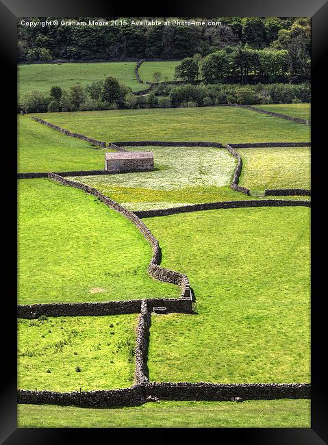 Stone barn, Gunnerside Framed Print by Graham Moore