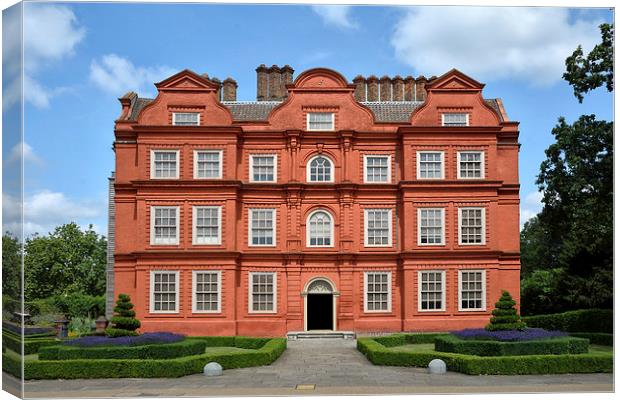  Kew Palace Canvas Print by Gary Kenyon