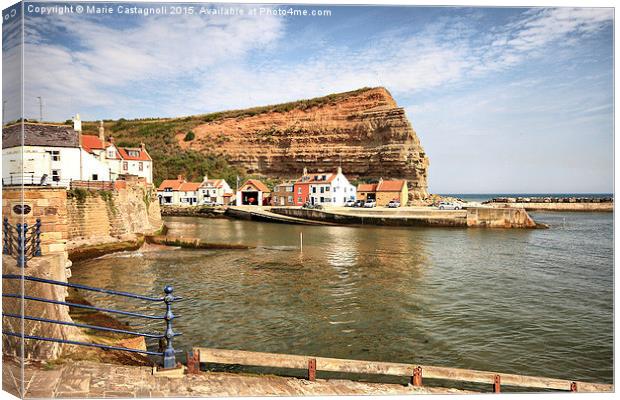  Simply staithes Canvas Print by Marie Castagnoli