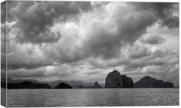  Palawan Island Philippines Canvas Print by Clive Eariss